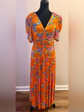 NWOT Farm Rio x Anthropologie Short Sleeve V-Neck Ruched Midi Dress Size Medium